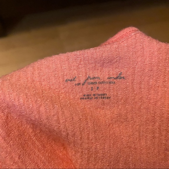 Urban Outfitters Pink cropped tank top - Picture 3 of 3